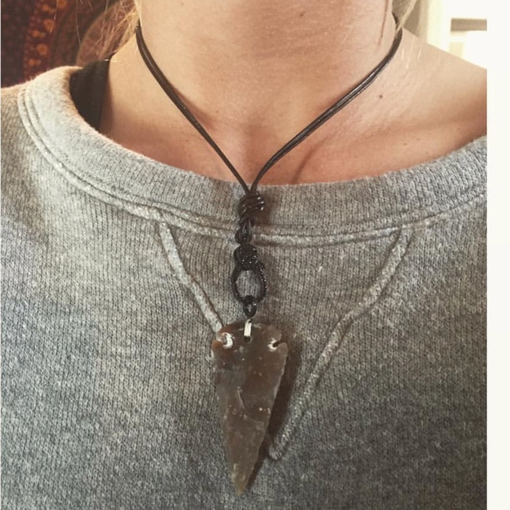 Arrowhead choker